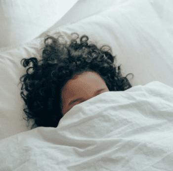 Tip 4 slaap je jong voor een mooie huid - 5 tips voor een mooie huid