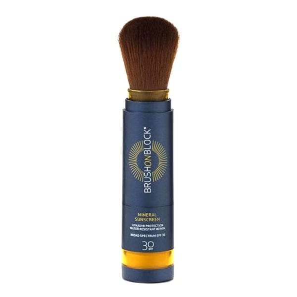 Susan Posnick | brush on block. Minerale SPF poeder in een kwast Susan Posnick | brush on block. Minerale SPF poeder in een kwast